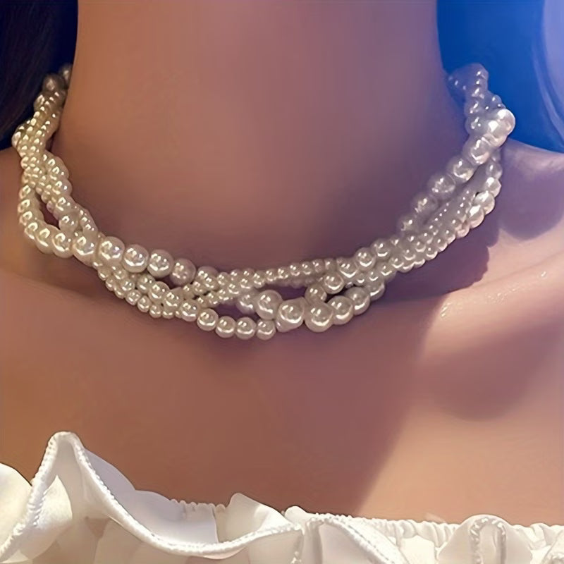 Collar elegante de perlas