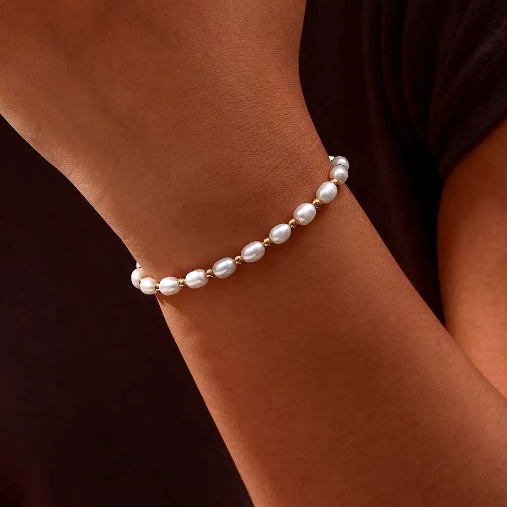 Pulsera de perlas y oro