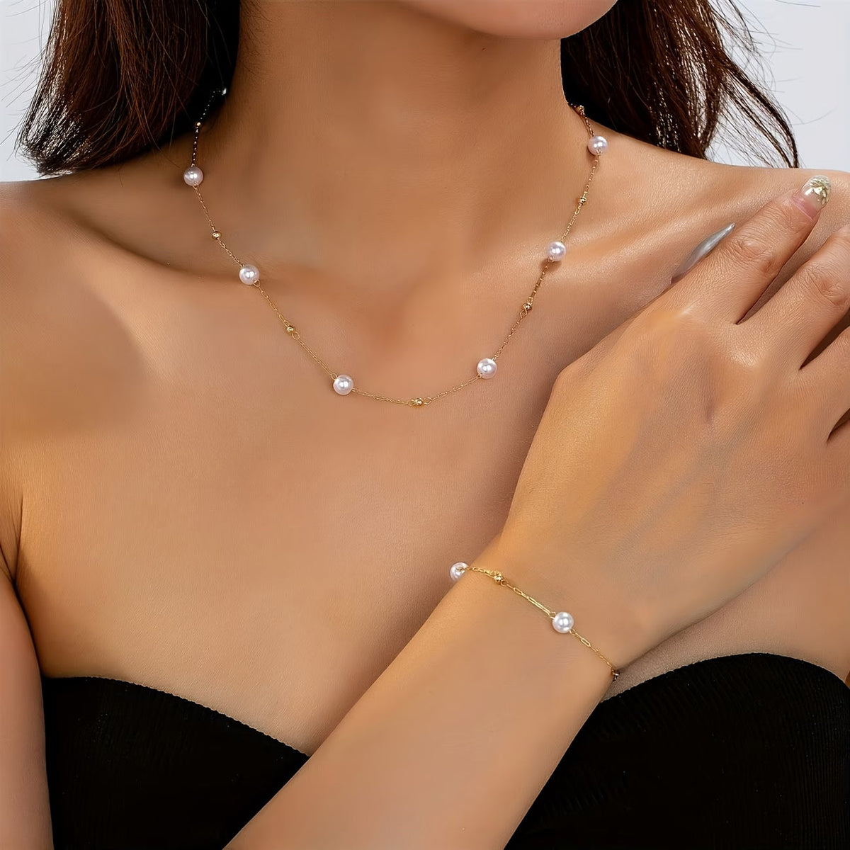 Set de collares finos de perlas