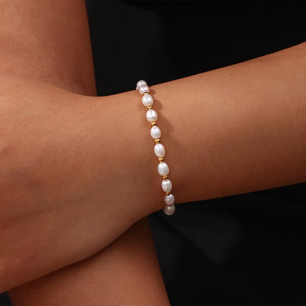 Pulsera de perlas y oro