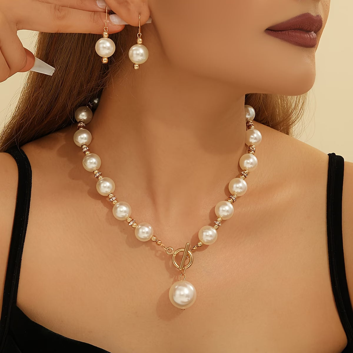 Collares gruesos de perlas