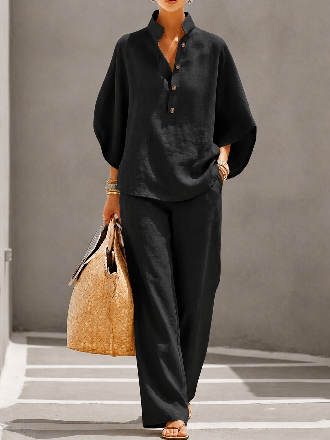 Conjunto de blusa fluida de manga murciélago y pantalón ancho - Negro