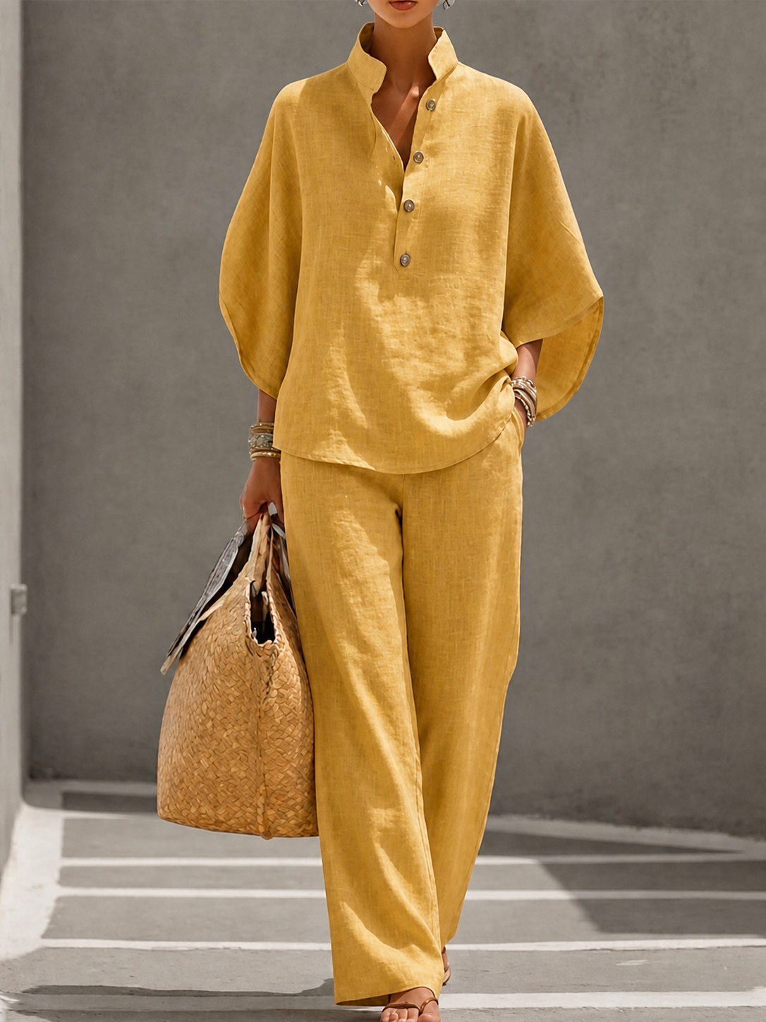 Conjunto de blusa fluida de manga murciélago y pantalón ancho - Amarillo