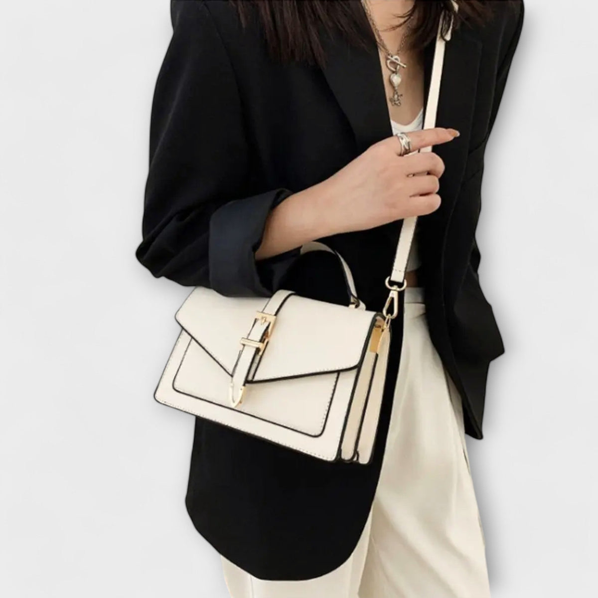 Bolso silla de montar detalle