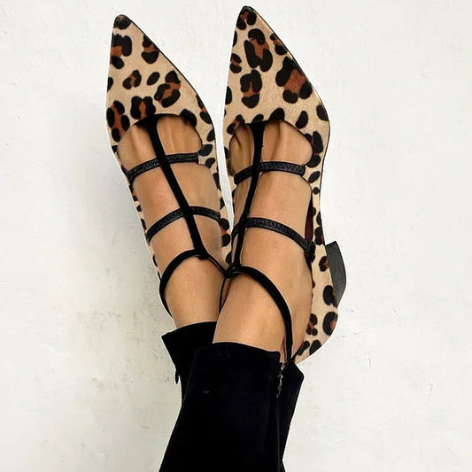 Zapatos de tacón con detalle de leopardo