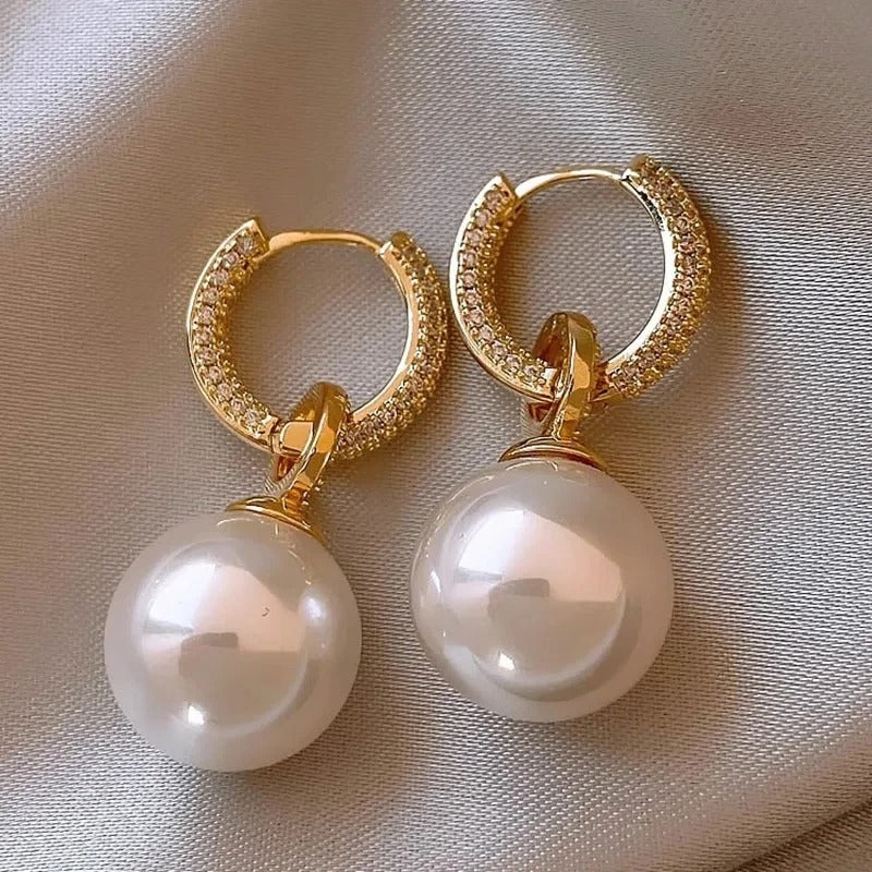 Pendientes de perla clásicos